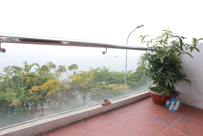 Beautiful lake view apartment for rent in Yen Phu village, Hanoi